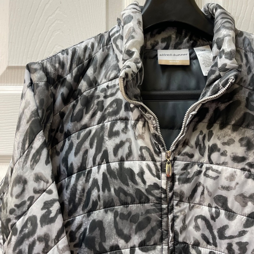 Alfred Dunner Women's 16W Leopard Print Light Weight Puffer Jacket Mock Neck